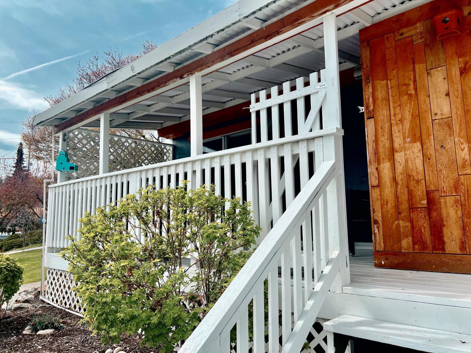 Peachland Beach Resort 외부 사진