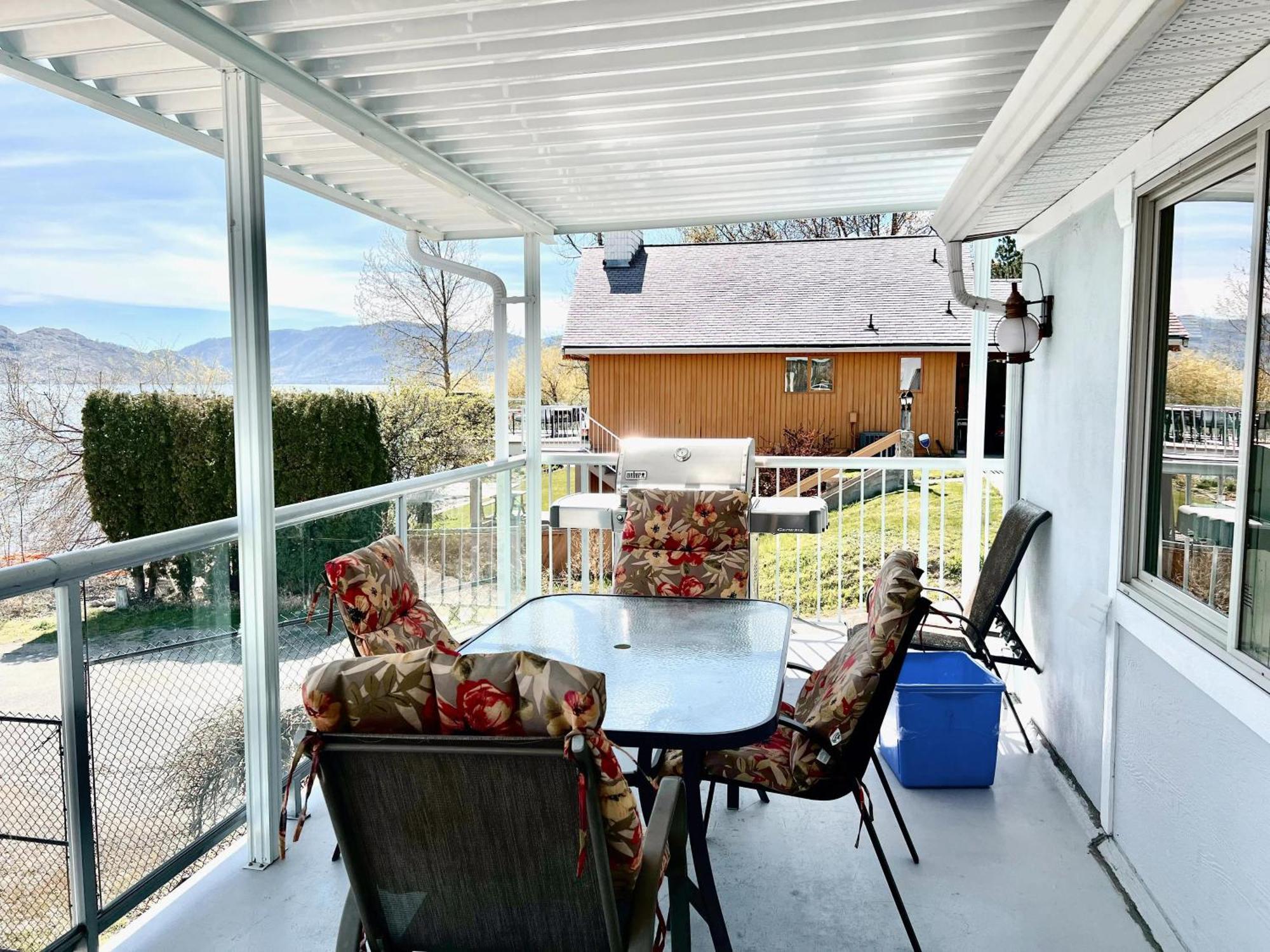 Peachland Beach Resort 외부 사진