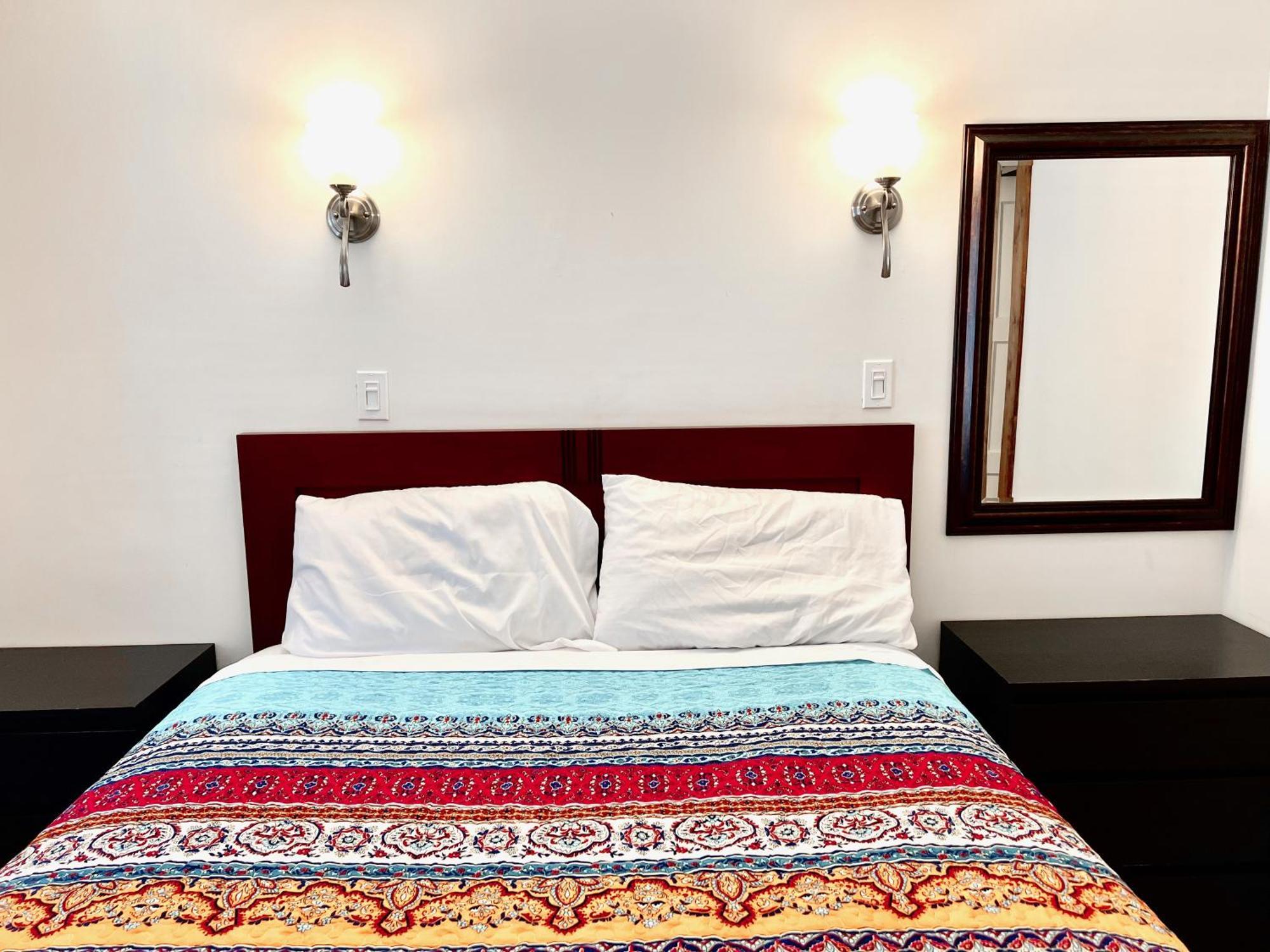 Peachland Beach Resort 외부 사진