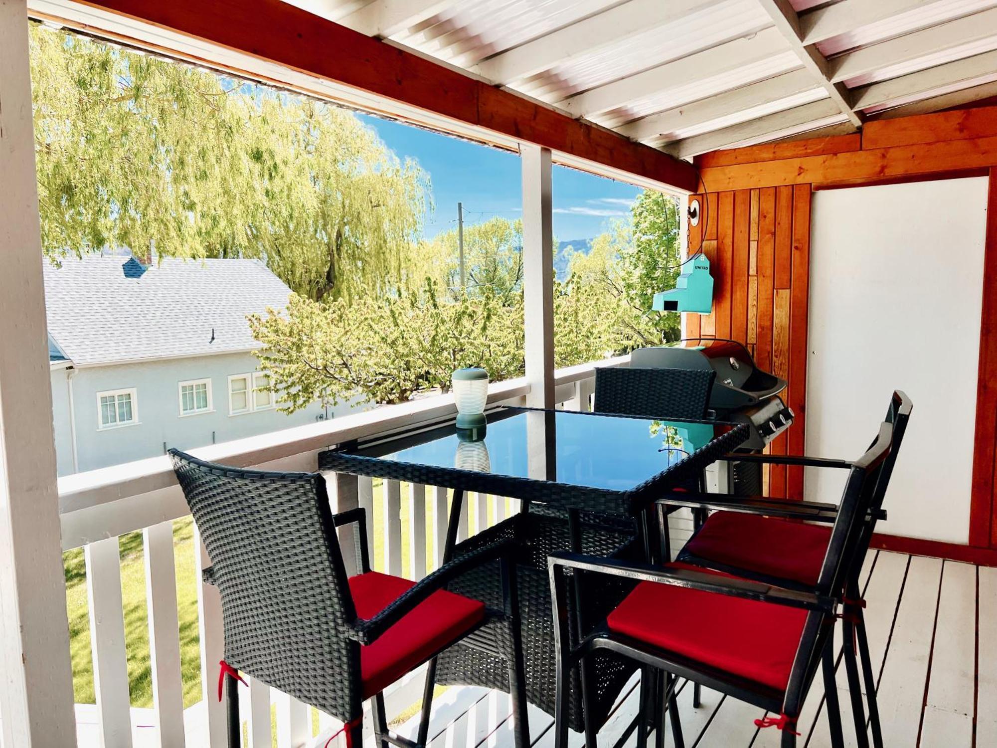 Peachland Beach Resort 외부 사진