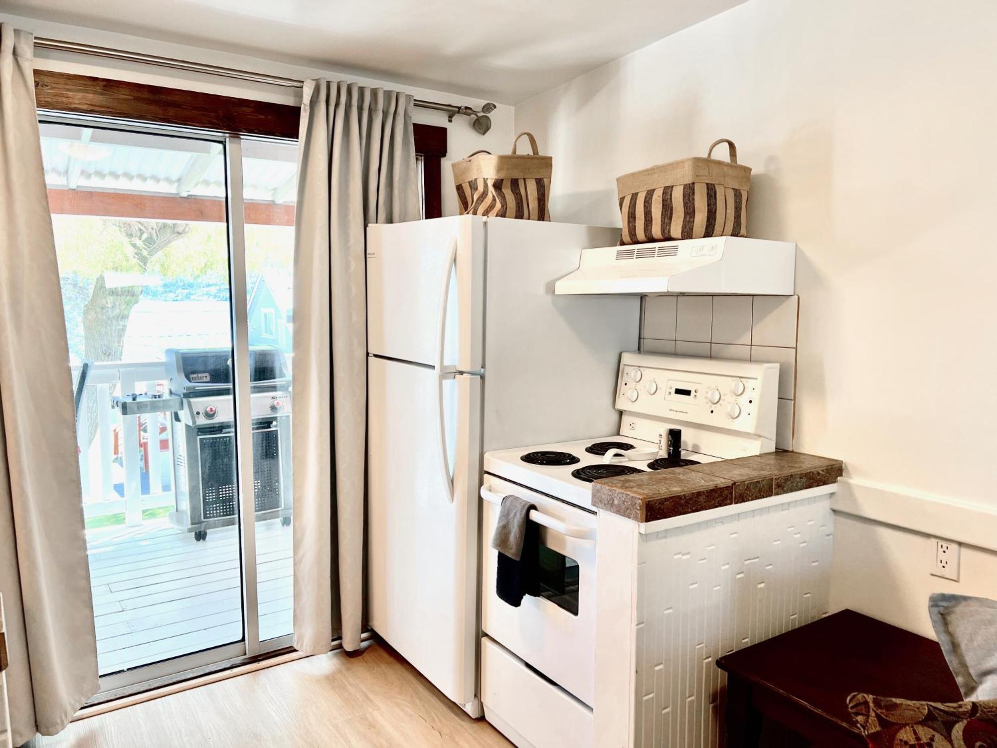 Peachland Beach Resort 외부 사진